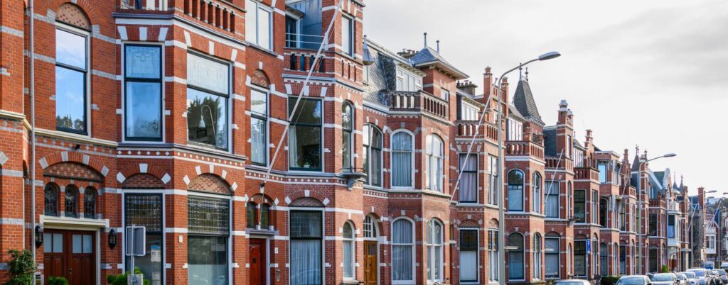 Dutch townhouses in The Hague representing a cooling housing market with fewer bidding wars